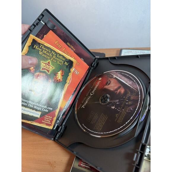 Pirates Of The Caribbean Disney DVD Lot Movies 1,2,3 - Picture 7 of 8